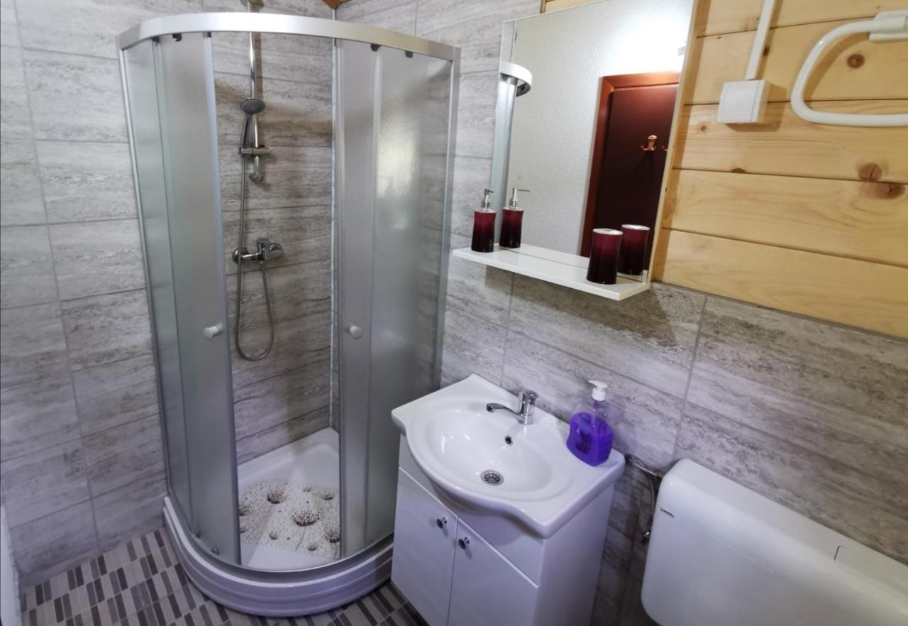 Cottage La Sierra With Jacuzzi Кореница Экстерьер фото