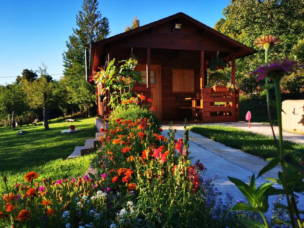 Cottage La Sierra With Jacuzzi Кореница Экстерьер фото