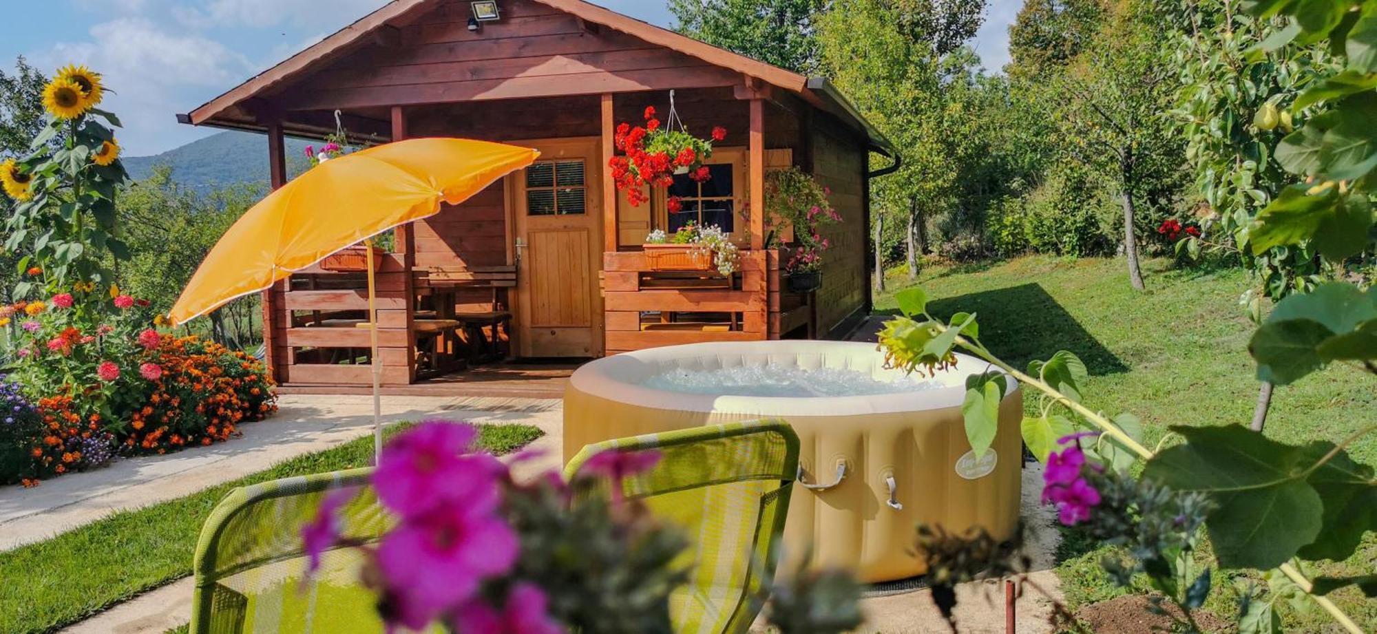 Cottage La Sierra With Jacuzzi Кореница Экстерьер фото