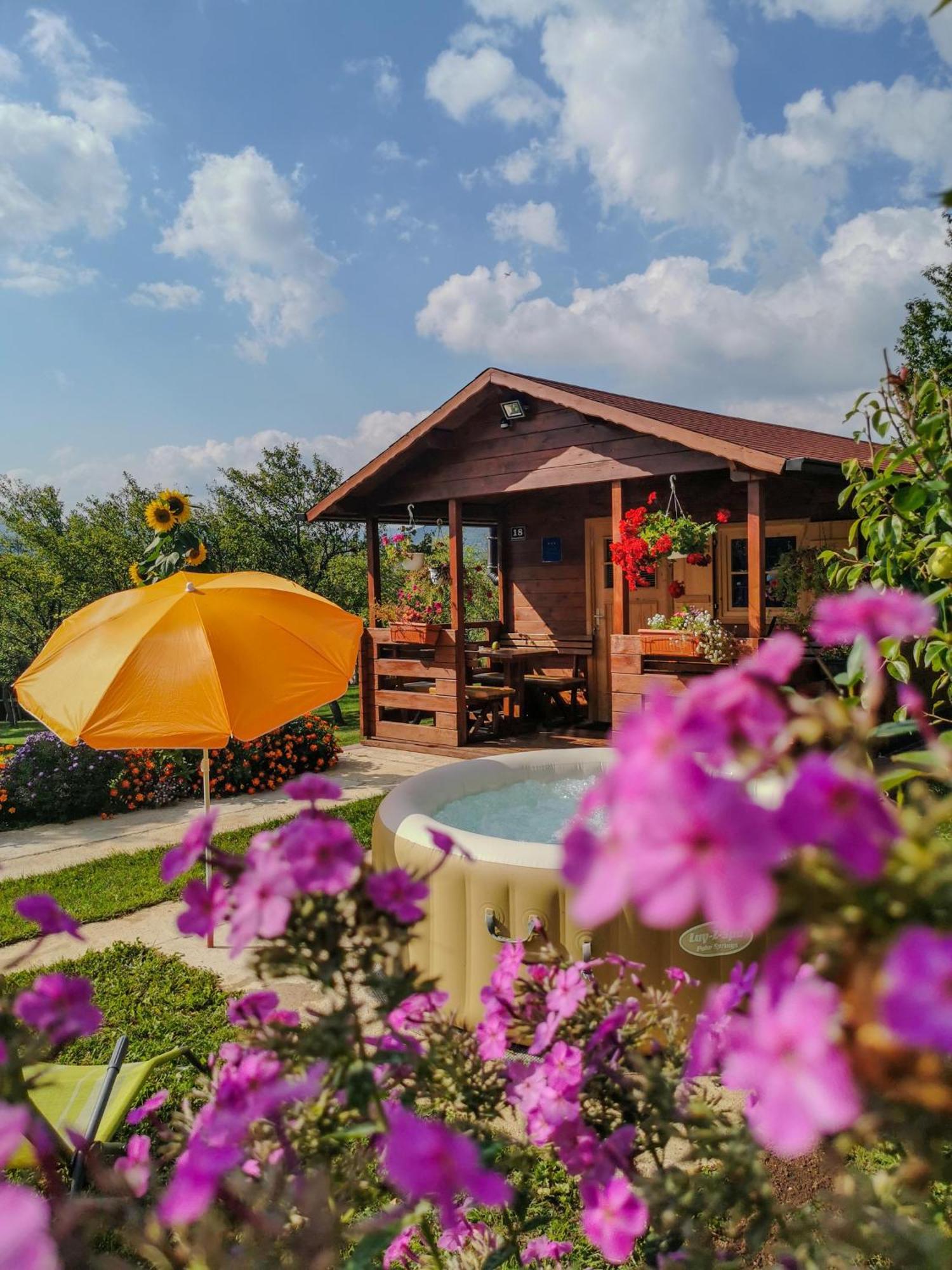 Cottage La Sierra With Jacuzzi Кореница Экстерьер фото