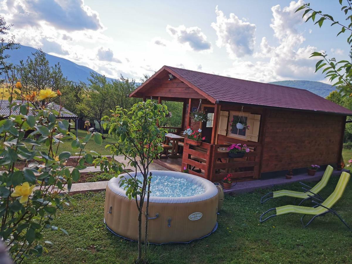 Cottage La Sierra With Jacuzzi Кореница Экстерьер фото