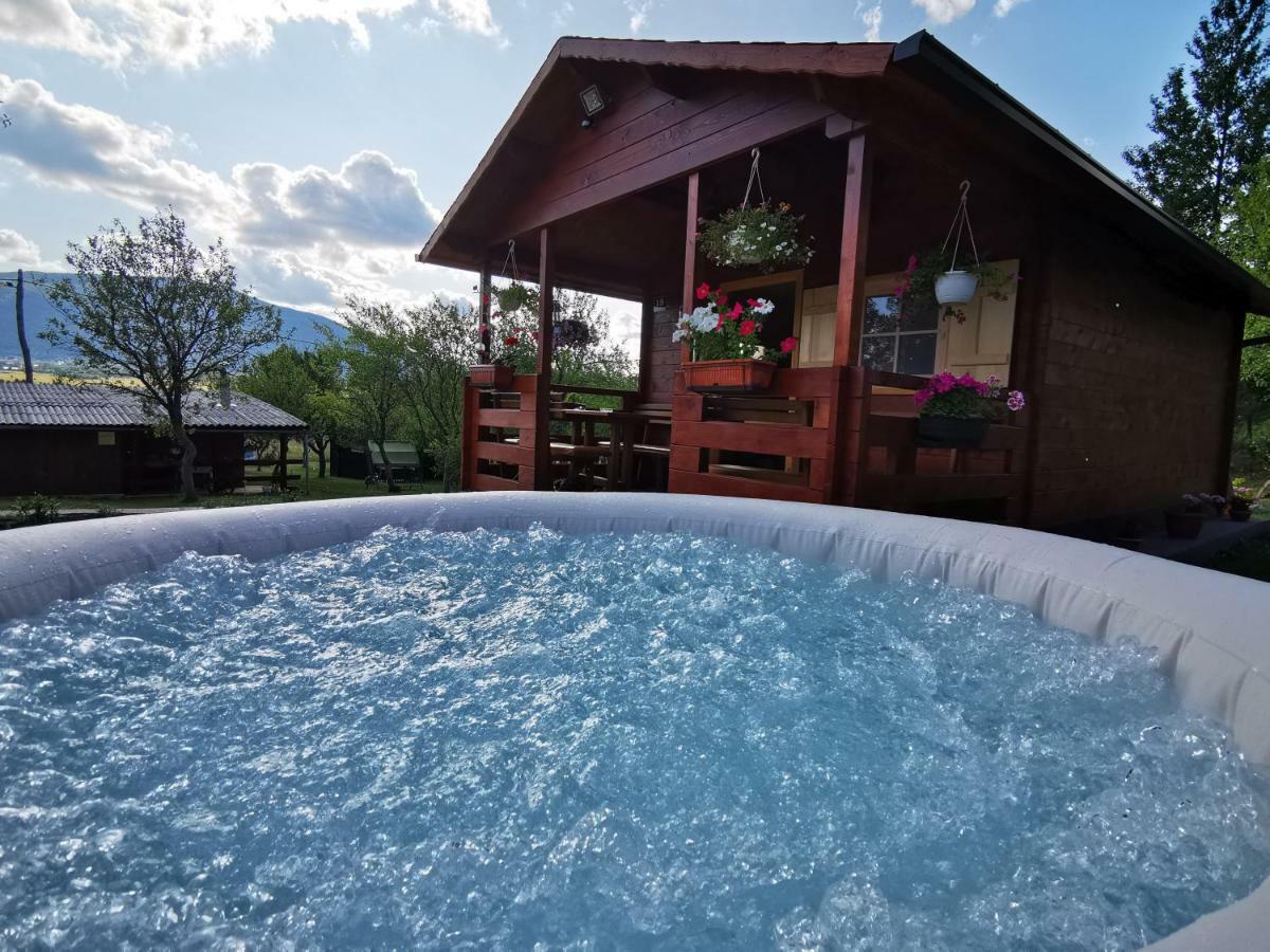 Cottage La Sierra With Jacuzzi Кореница Экстерьер фото